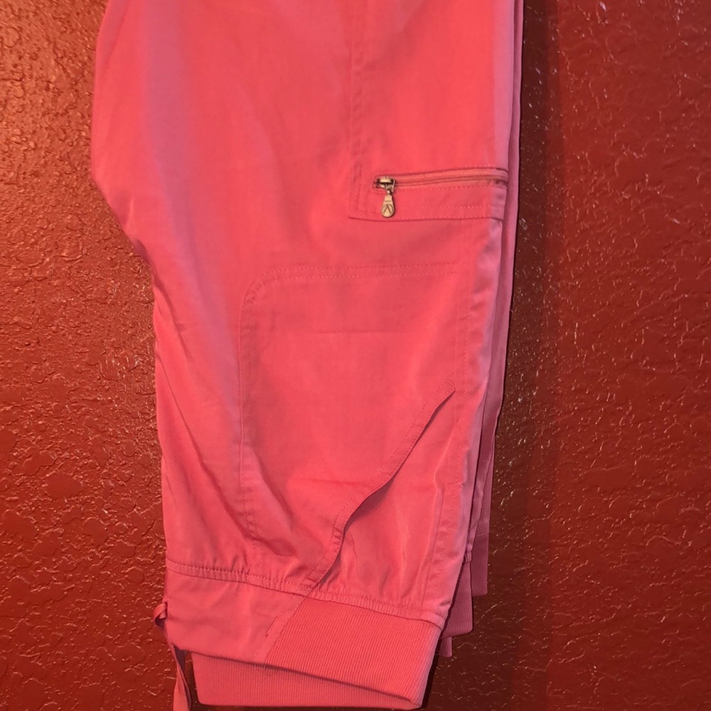 Adar Coral Professional Scrub Set - Picture 9 of 9